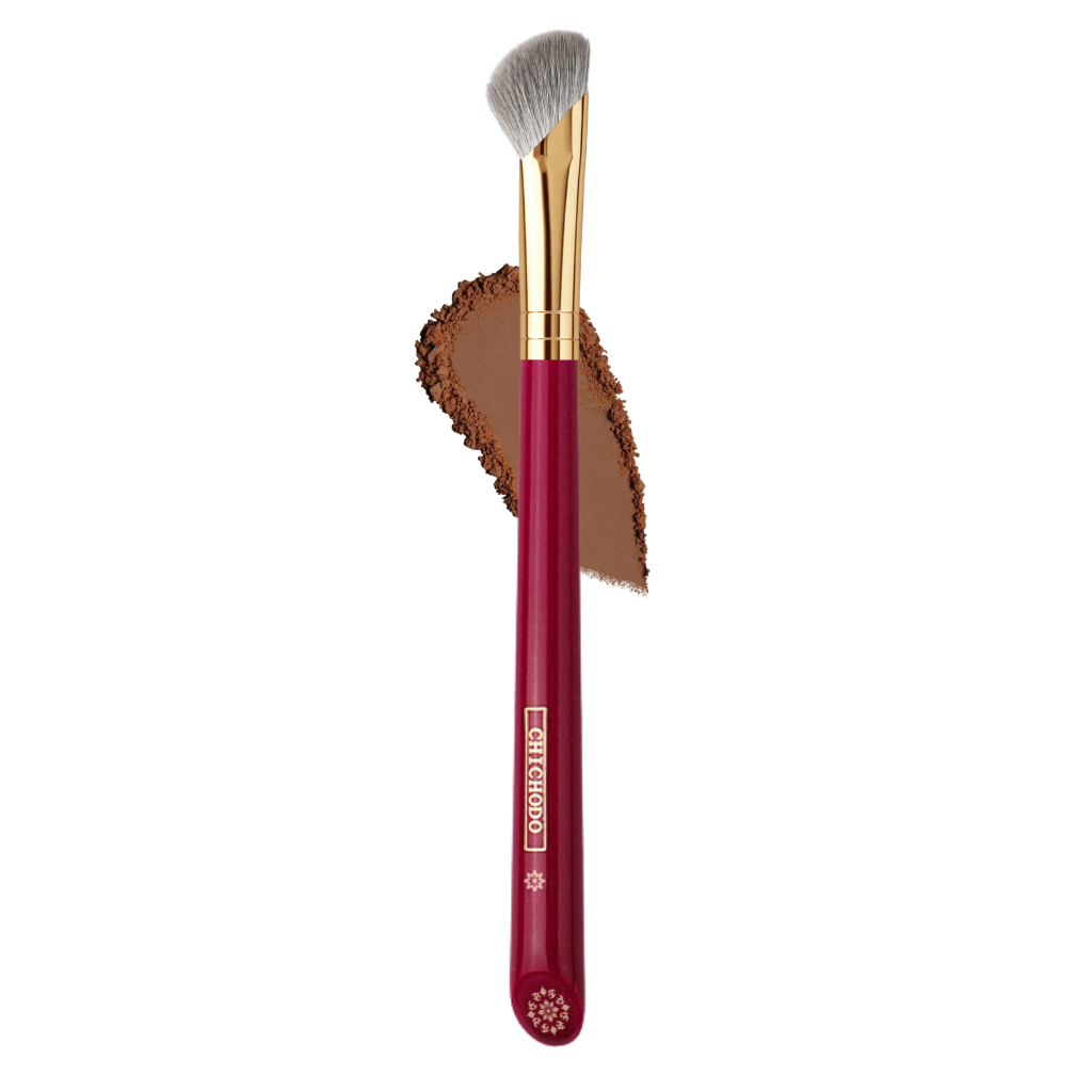 Cọ Đánh Highlight/Khối Mũi/Bắt sáng vùng chữ T CHICHODO Half Fan Highlighter C127
